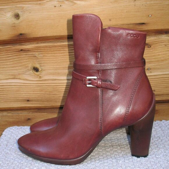 NWOB Ecco Sculptured Ankle Boots - Picture 2 of 13